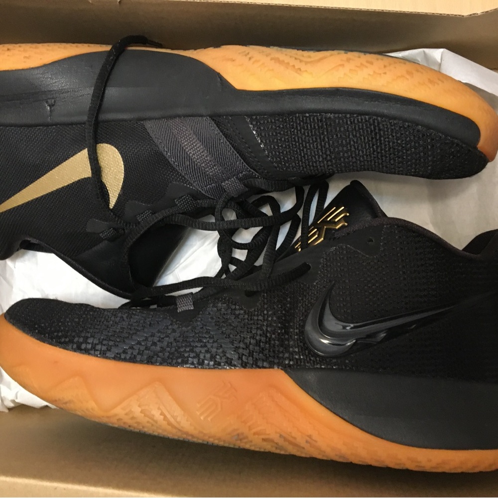 Nike Kyrie Flytrap - image 3